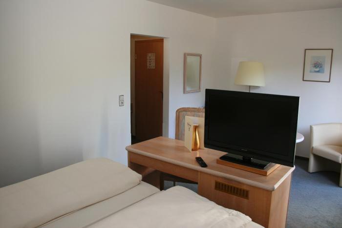 Landhotel Burkartsmuehle Hofheim am Taunus Exterior photo