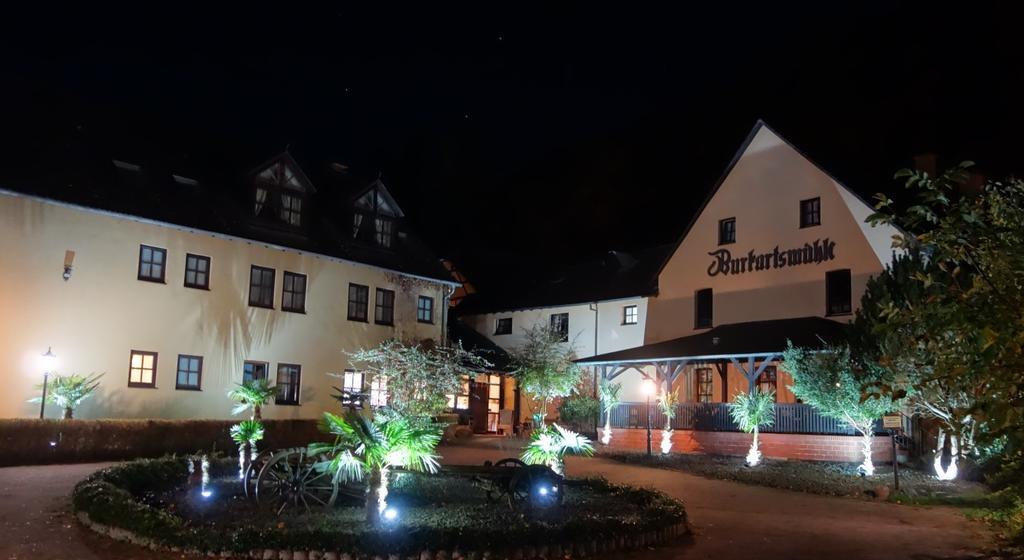 Landhotel Burkartsmuehle Hofheim am Taunus Exterior photo
